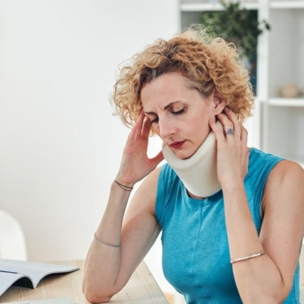 TÉCNICAS MANUALES AVANZADAS EN EL ESGUINCE CERVICAL